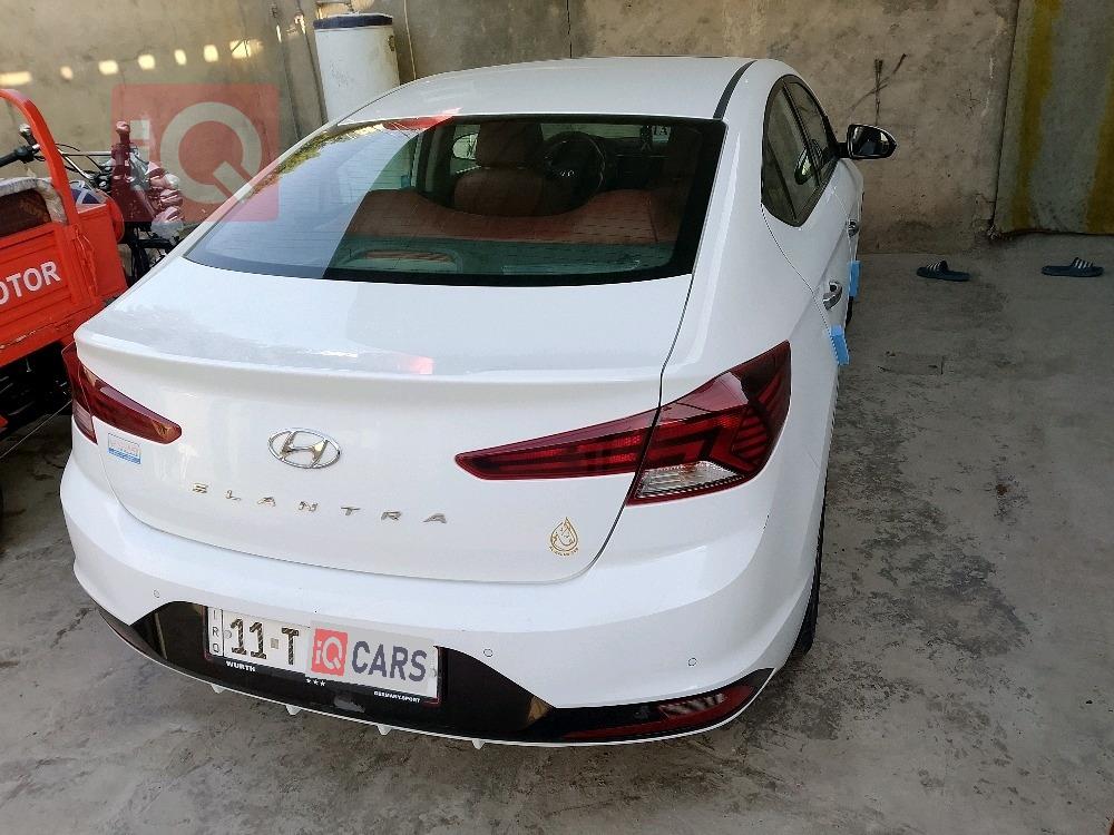 هيونداي النترا